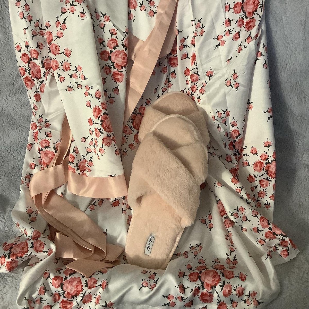 RiShellz1985's tweet image. My spring @FabFitFun box 😍

Loved being able to pick all my items this month, since I switched to a annual subscription 👍
I also received a $20 credit for switching and used it towards the UnHide blanket 💕

#Fabfitfun #fabfitfunspringbox #fabfitfunbox #fffgiveaway