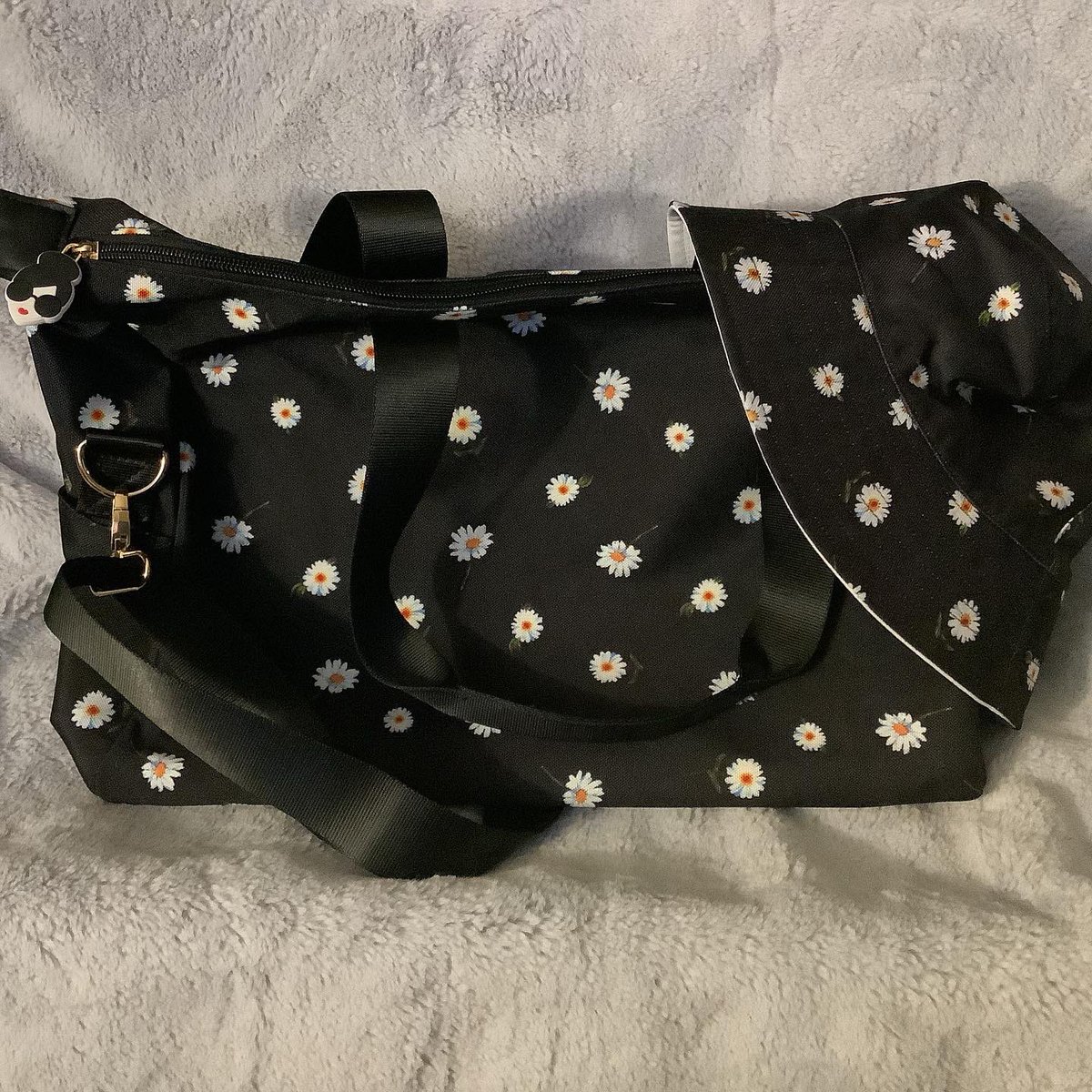 RiShellz1985's tweet image. My spring @FabFitFun box 😍

Loved being able to pick all my items this month, since I switched to a annual subscription 👍
I also received a $20 credit for switching and used it towards the UnHide blanket 💕

#Fabfitfun #fabfitfunspringbox #fabfitfunbox #fffgiveaway