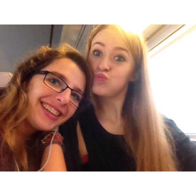 rosa_arpad's tweet photo. new style with girl😜💖💐 https://t.co/n9pWeXy2E4