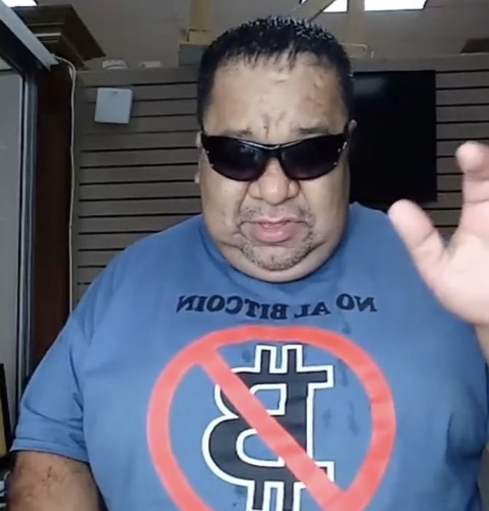 Uno de ellos será el candidato presidencial de “los gorgojos” en el 2024… van bien muchachos…😂🤣🙈