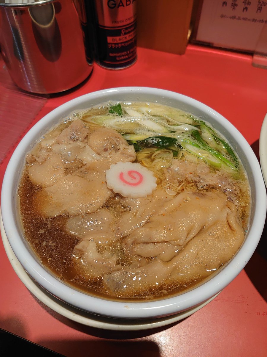 raaaaachu's tweet photo. カドヤ食堂総本店 つけそば大 TP豚足W 黒豚めし
前回来た時から豚足をダブルで注文したい欲動が溢れてた😏 この麺に勝るもの無し！
黒豚めしも刻まれた煮豚が最高に🐴
味の染みたトロトロの豚足は麺はもちろん、ご飯にもベリーマッチ👍
昼から￥3330は自分へのご褒美😋 https://t.co/W8L14Zacx9