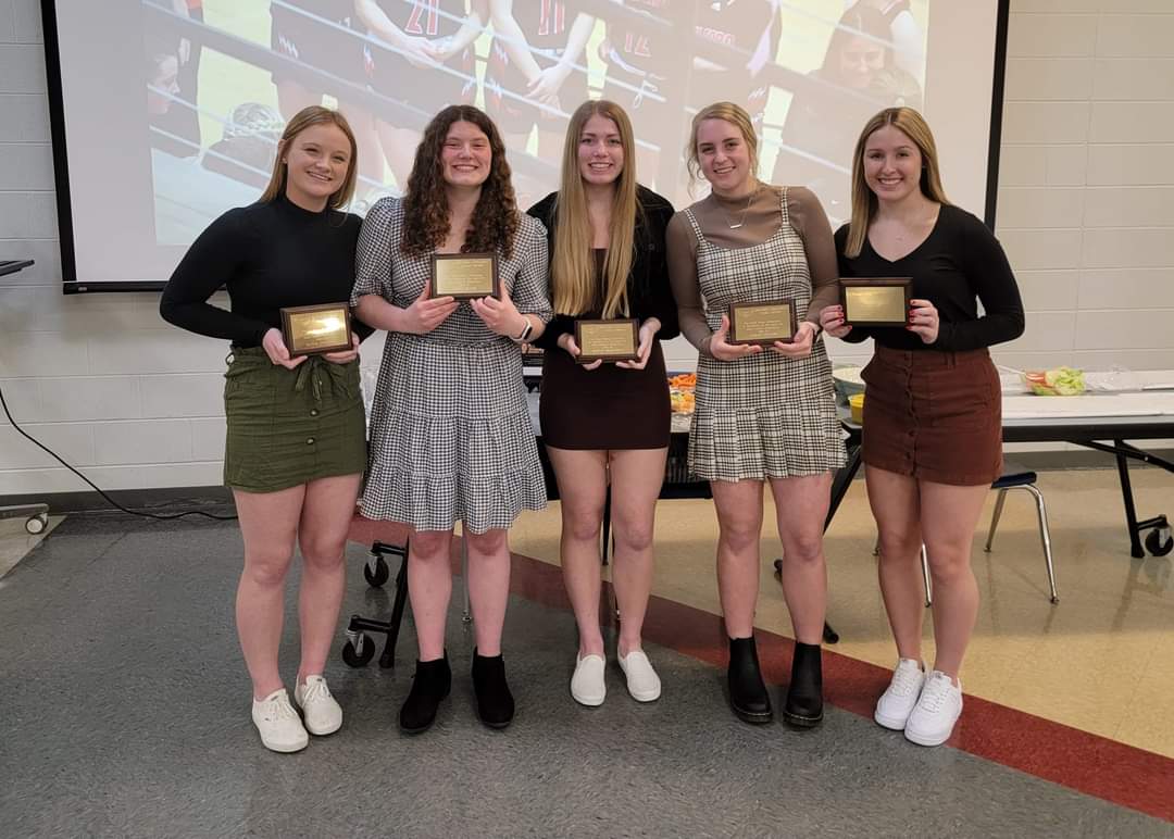Offensive MVPS, Defensive MVPS, Hustle Awards, Coaches Awards, Eagles Awards?  These 5 were ALL those things.  They have set the Standard for Milford Girls Basketball.  We are so lucky to have had them in our program!  Congrats to these 5 on getting The Eagle Award! #FAB5