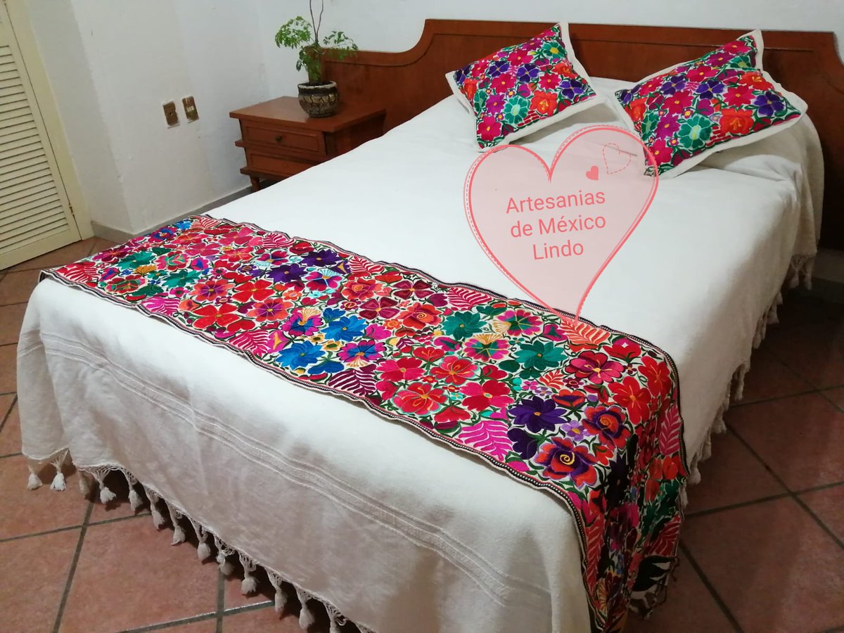 Claudys_ad's tweet photo. colcha artesanal, hecha en pedal. 100%  algodón de primera. 

Precios de mayoreo
Individual $490
Matrimonial $590
Queen$710
King size $815 https://t.co/ERWag7nXKW