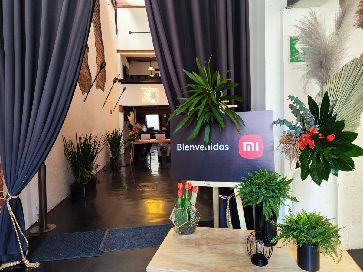 WilliamLuXiaomi's tweet photo. What an interesting way to create a camera experience zone for the #Xiaomi11TPro. I look forward to seeing more of your creative work! @XiaomiMexico https://t.co/XuQbPf4Wwf