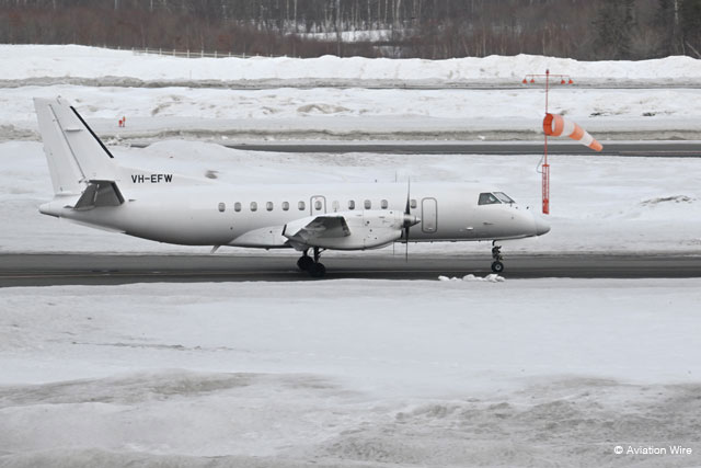 Aviation_Wire's tweet photo. 元HACのサーブ2号機、白塗りで新千歳から離日 国内航空会社最後の機体 https://t.co/w0WeW4u2Du #HAC #SAAB340B #JA02HC #VHEFW #新千歳空港 https://t.co/WqS9sIjr1R