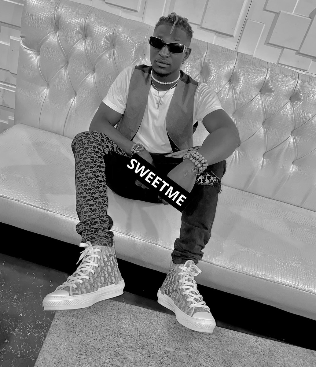 jmattomartins's tweet photo. YOU SAY WHAT?? JMATTO
Keep listening to SWEETMe on all platforms and please tell a friend to tell a friend famz ....link in my bio 🎵🎵#fyp #music #newmusic #sweetme #Apple Music #audiomack https://t.co/46ESStd5H8