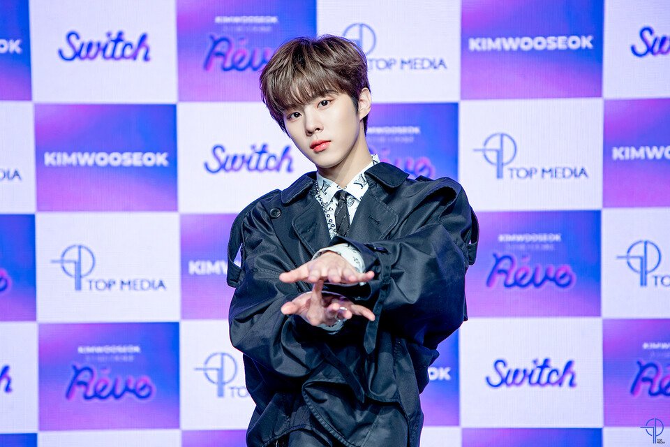 beauty_kws0608's tweet photo. #김우석_세번째_스위치_온
#SWITCH_to_KimWooseok
항상 따스한 마음을 가지고 있는 우리 왕자님 우석이가 만든 모든 음원 듣고 싶고 스밍하고 싶어져 그래서 울 애기 1위 만들어주고 싶어 또 행복해 하는 오라버니 보고싶어 우리가 더더 노력할게 https://t.co/y3PcSzJrch