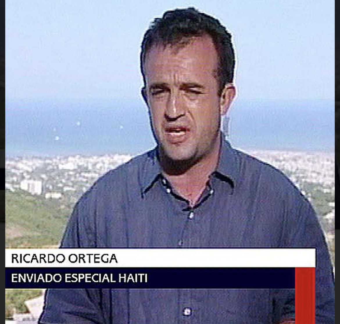soniapalomino's tweet image. Hoy hace 18 años que mataron a Ricardo Ortega en Haití. Él, que estuvo en Kosovo, Sarajevo o Chechenia, probablemente estaría hoy en Ucrania, como tantos otros compañeros que se la están jugando para contarnos de cerca lo que está pasando. Tenía solo 37 años.