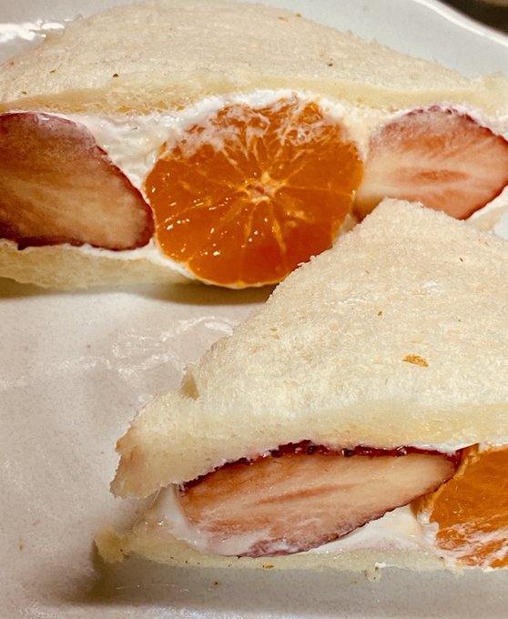 実験作。わ…割といいかな🍊🍓🥪? 