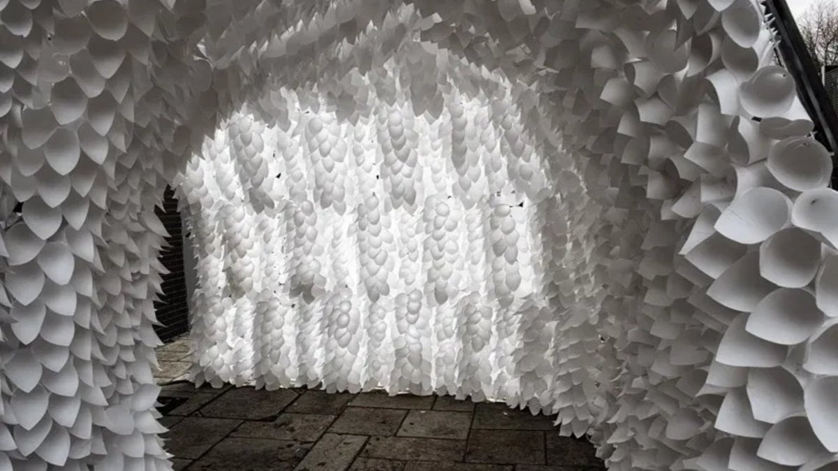 AutismChampions's tweet photo. This is Anna Berry's Breathing Room. I came across Anna Berry's art thorough an article on amazing artists on the autistic spectrum, and her art just blew me away. 
https://t.co/HviMWe3Frr
#asd #autismchampions #neurodiversity #uniquelyhuman #annaberry https://t.co/AL9WdqBboh