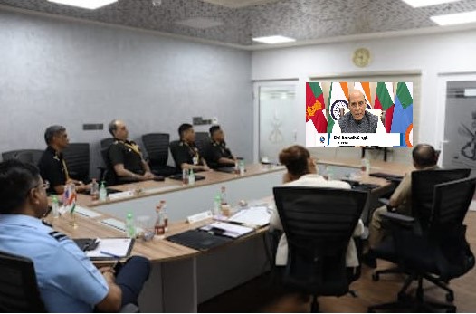 SpokespersonMoD's tweet photo. The RM Shri @rajnathsingh today virtually inaugurated, 4-day Indo-Pacific Military Health Exchange #IPMHE conference co-hosted by #AFMS & US Indo-Pacific Command #USINDOPACOM. He commended role #AFMS & #USINDOPACOM in addressing challenges of #Covid_19
https://t.co/KJYiiFPJVm https://t.co/08h24TVOpW
