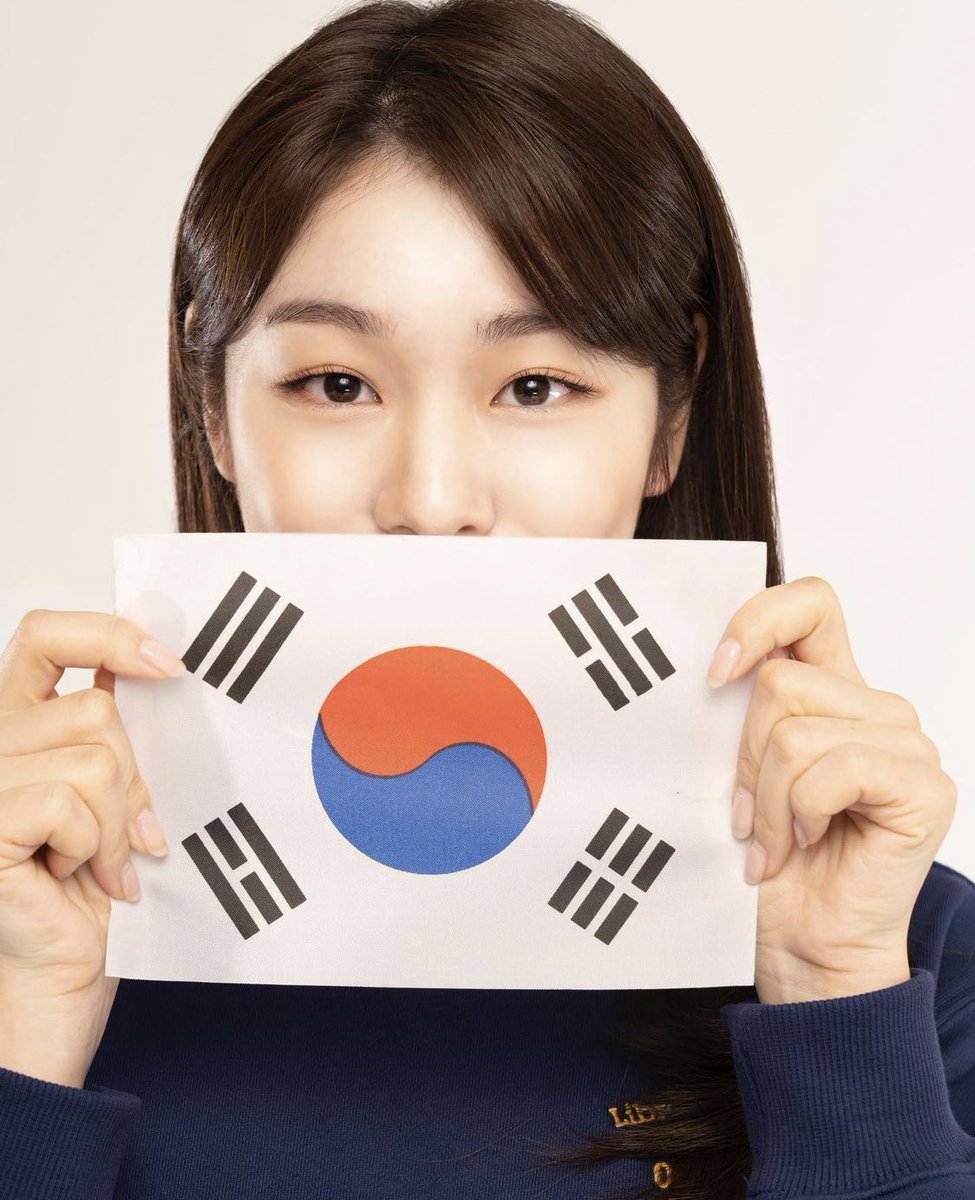 Sanhocho's tweet photo. 김연아, 삼척·울진 산불피해 복구에 성금 1억원 (출처 : 헤럴드경제 | 네이버 스포츠) https://t.co/hKiZB7jXCc https://t.co/xF89Lz8kZT