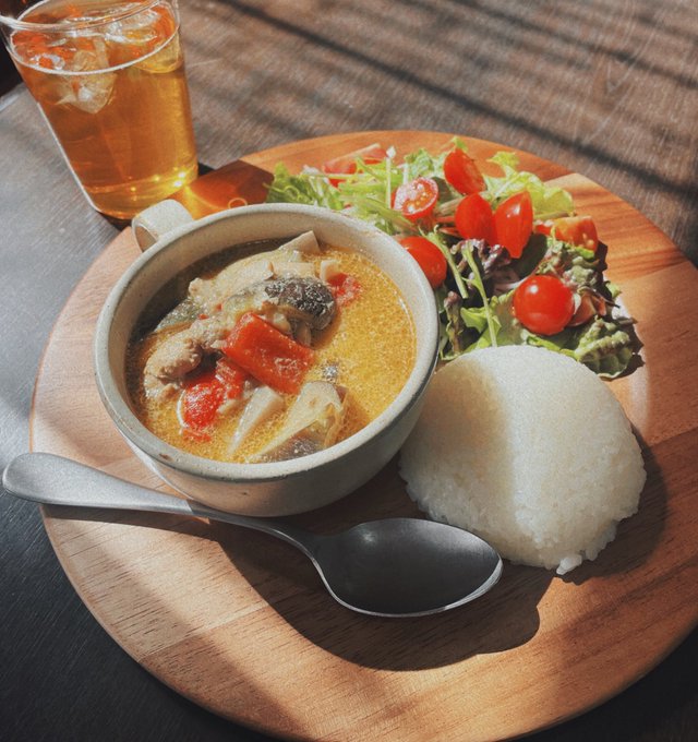 昨日のグリーンカレー ウメッ ウメッ 