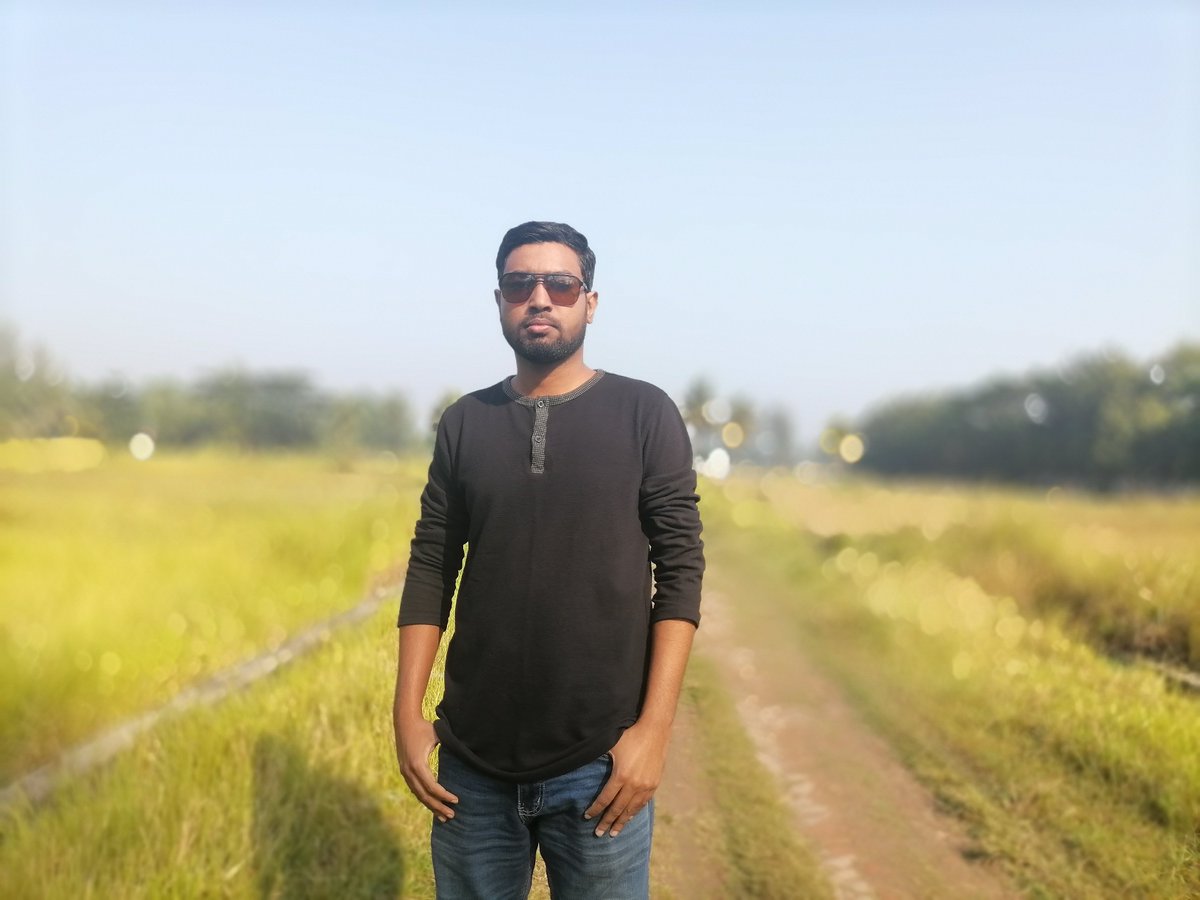 HiDdEnLife_M's tweet photo. লাল আর নীলেই কি শুধু ভালোবাসা রয়,কালোও তো কতটা মায়ায় জড়ানো হয়। https://t.co/LbzKHJbkjA