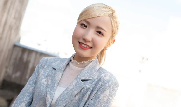 48gTalk's tweet image. "I think the center position is a position where only one person can stand so I will do my best with full sense of responsibility. I really want to do it , it's my long-standing dream".

-AKB48 Honda Hitomi on her 1st ever task as AKB48 major single center for AKB48 59th single-