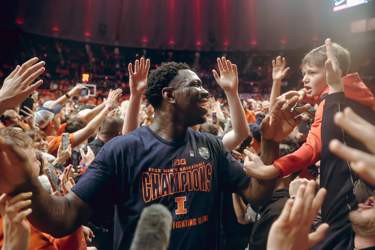 IlliniAthletics's tweet photo. 𝐁𝐈𝐆 𝐓𝐄𝐍 𝐂𝐇𝐀𝐌𝐏𝐈𝐎𝐍𝐒

#Illini | #EveryDayGuys https://t.co/LeznEZ2UjX