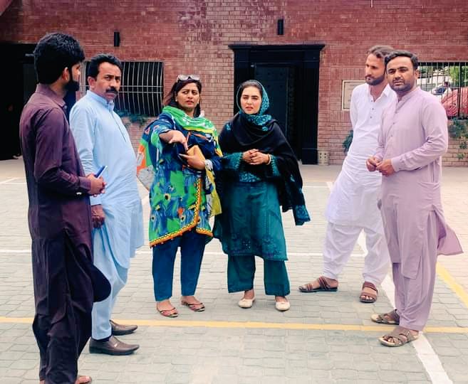 SaenSahrish's tweet photo. The struggle you're in today is developing the strength you need for tomorrow β¨ π
Quote but True π π π π
@shaista_balouch
@shaziajahangir1
#StepFoundationPeaceWalk
#MashalWalk
#WomensDay
#womenempoweringwomen https://t.co/sl0GNtA1Yo