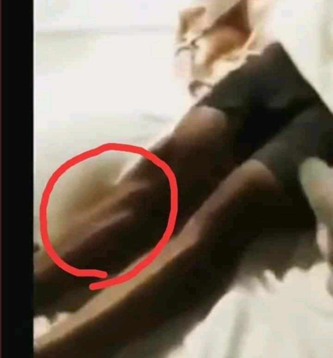 aayushlr's tweet photo. Thread Question 2
Despite of Multiple Fractures In Legs
How MVA Police Said That Our SSR Took his Own Life?
@ips_nupurprasad @HMOIndia @narendramodi Ji @KirenRijiju Ji
.
Give Democratic Rights 2 SSR 🙏🏻
Justice For Our Sushant🙌🏻 https://t.co/lnjc3x3A0s