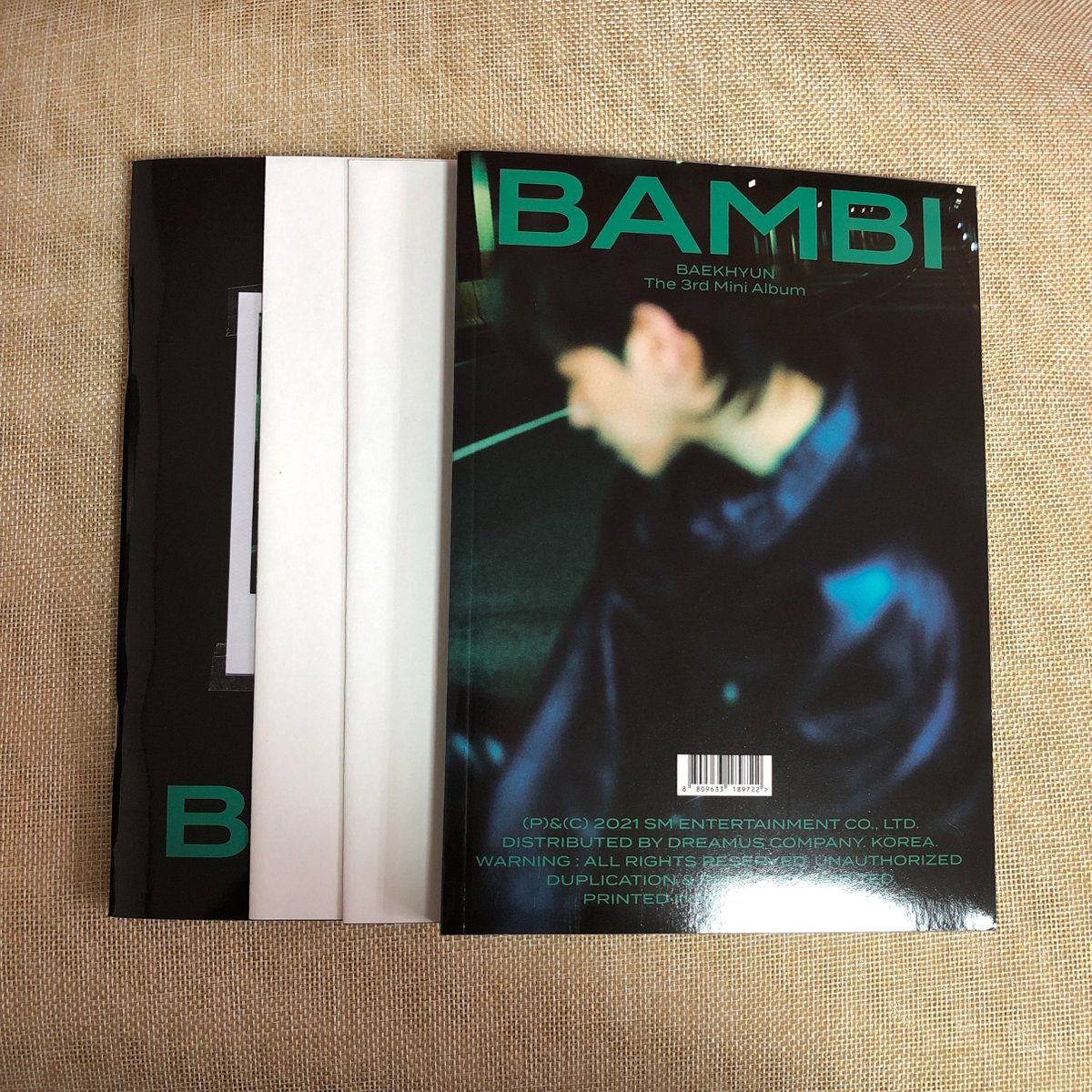 awesomebag7's tweet photo. EXO Baekhyun [3rd Mini Album Photobook Ver: BAMBI] Night Rain VER UNSEALED OPENED
엑소 백현 [미니앨범 3집 포토북 버전: 밤비] 나이트 레인 버전 개봉앨범

PHOTOBOOK + CD + 2POSTER
NO PHOTOCARD
Price: 12$
SH in Korea: 3$
DM for WW Shipping &amp; Bulk Buys
#Exo 
#Baekhyun #백현 
#Bambi https://t.co/mAoOKXEvQM