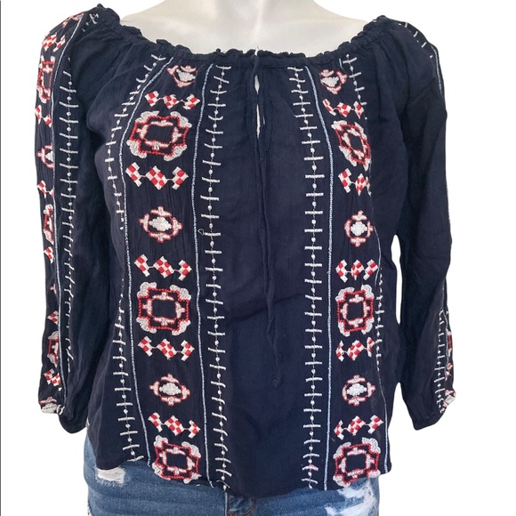 Manique04229693's tweet photo. So good I had to share! Check out all the items I'm loving on @Poshmarkapp #poshmark #fashion #style #shopmycloset #aeropostale #jcrew #abercrombiefitch: https://t.co/8GRVyVbDOL https://t.co/Wt2qn1R5co