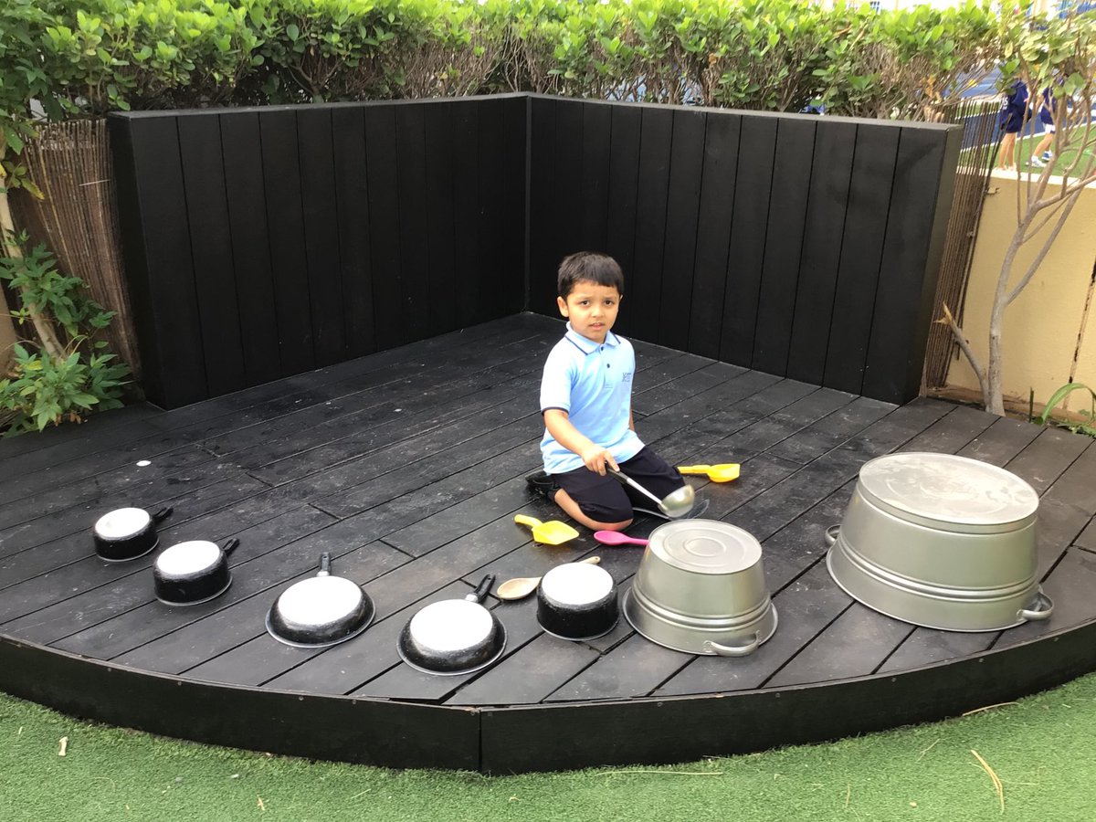 JESSjumeirahFS1's tweet photo. We make our own music @JESSjumeirahFS1 #EYFS #JESSJumcreativity https://t.co/1ykdiz1wq9