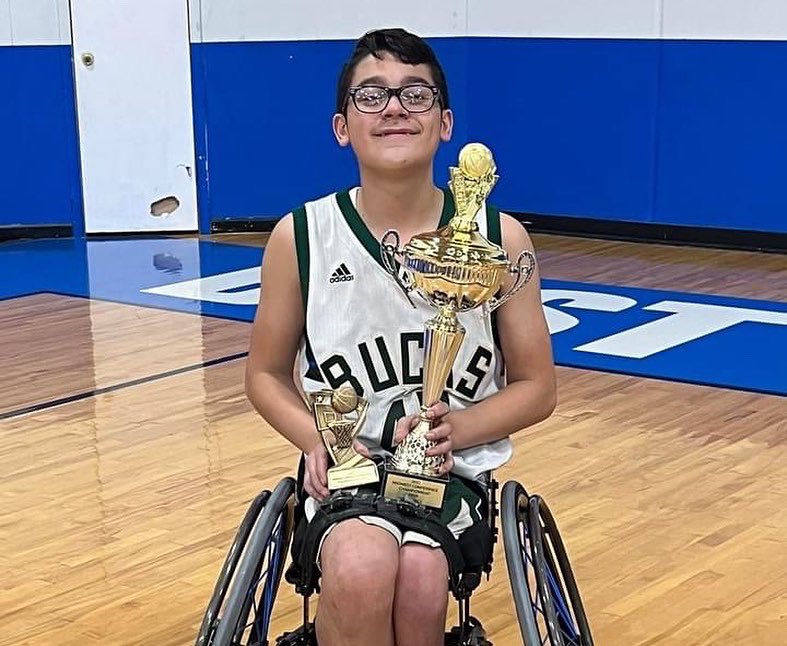 Midwest Conference Prep Champions!

Special shout out to: 
Travis - varsity all tournament team
Catherine - female mvp of tournament 
Gianni - all tournament team
#champions #alltournament #wheelchairbasketball #conferencechamps