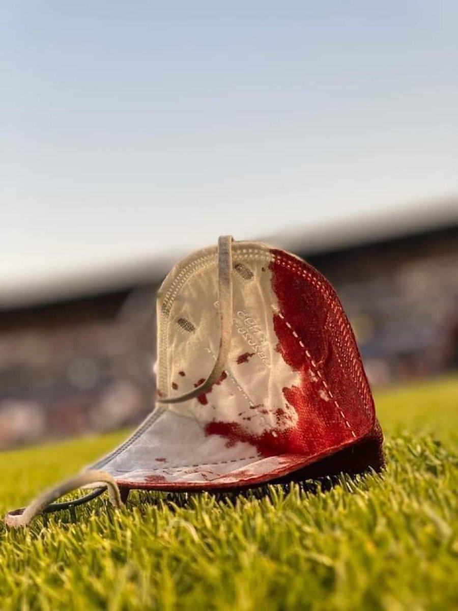 afazvi's tweet photo. Según la pandemia nos haría reflexionar y ver la vida de otra manera, y ayer 17 muertos en un estadio de fútbol a manos de una bola de trogloditas. Vergüenza nacional! https://t.co/Otdk2TUOnX
