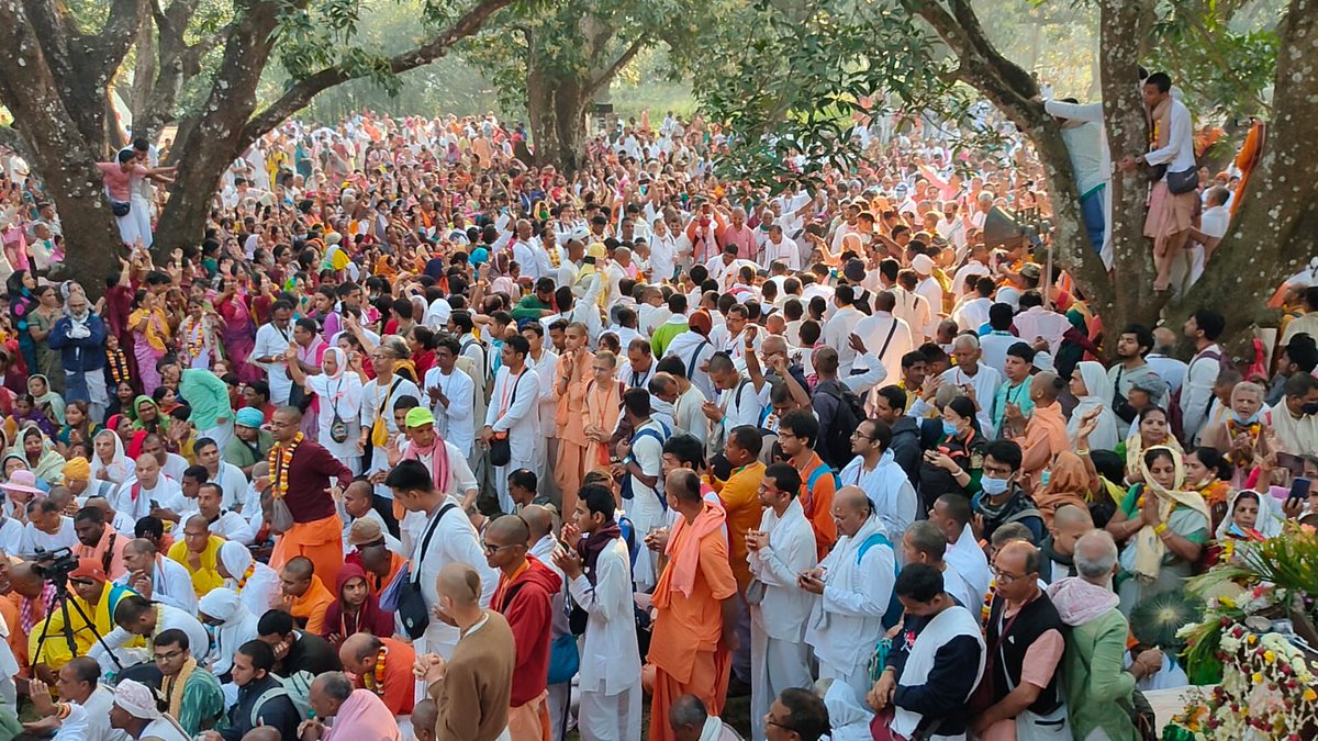 iskcon's tweet photo. #ChantforPeace - Mayapur, India https://t.co/EtRtuwYp8V