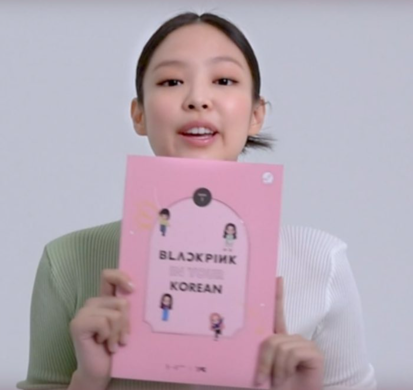 aesthypink's tweet photo. they all smell like baby cologne with tiny bits of fruity scent #BLACKPINK #angbangobango https://t.co/MZFdYl4KvP