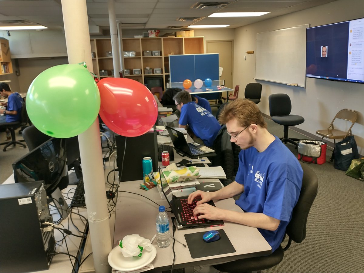 twucompsci's tweet photo. Photos that captured some of our excitement from the International Collegiate Programming Contest. Good work everyone!  @twucompsci  @ICPCNews @twuscience  #programming https://t.co/o3jLysYTG5