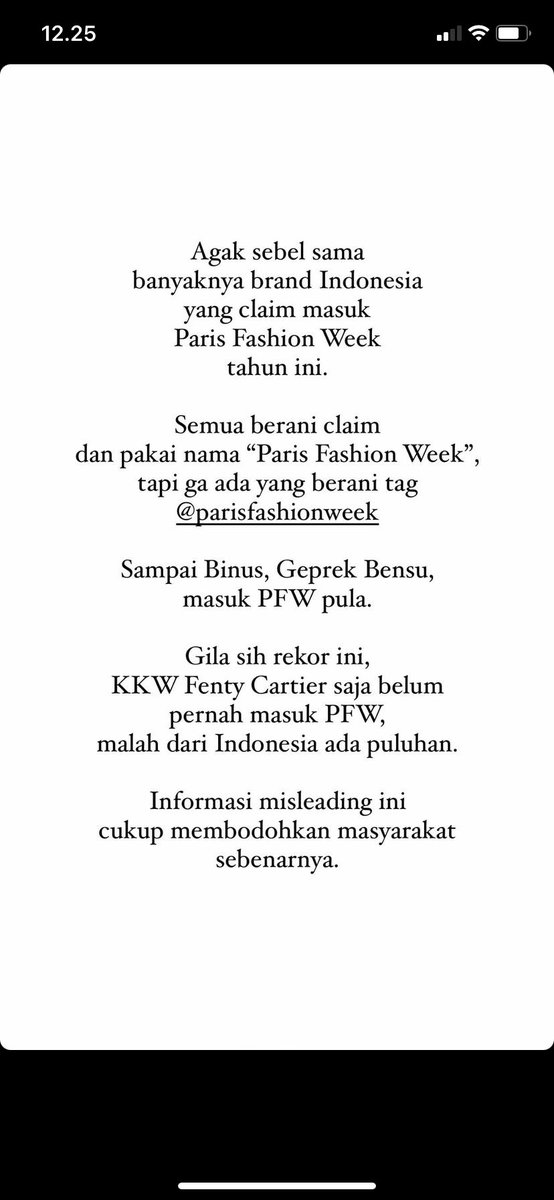 lecistaa's tweet photo. @tubirfess Penjelasan awalnya. Ya bener juga sih, mereka tidak ada asosiasi dengan official PFW &amp; hanya mengadakan “joinan” show di Paris. Sebenernya sah-sah aja, tp utk mengatasnamakan PFW rasanya kurang etis. Langsung aja to the point “mengadakan fashion di Paris bersamaan dgn event PFW” https://t.co/PaKqXlba3u