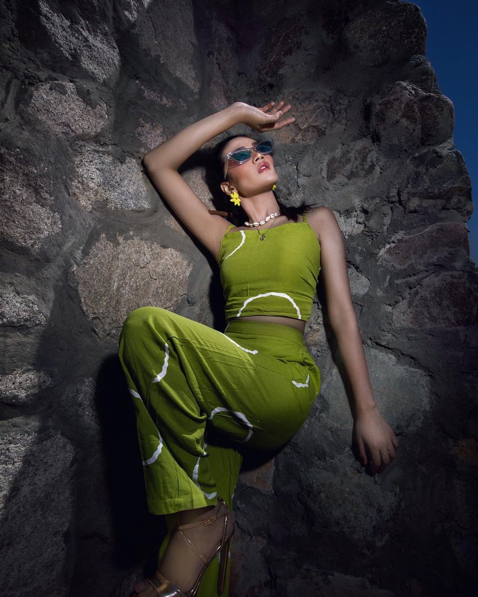 AshourPHO's tweet photo. @missecointernational 💕
@intanwisni89 🇮🇩
Photography : Mahmoud Ashour 
Owner Founder D.r : @amaalrezk

#ashour #outfitoftheday #fashiondesigner #fashionable #mylook #fashionblog #currentlywearing #fashiondiaries #fashiondesign #misseco https://t.co/3zBJoA5Kqd
