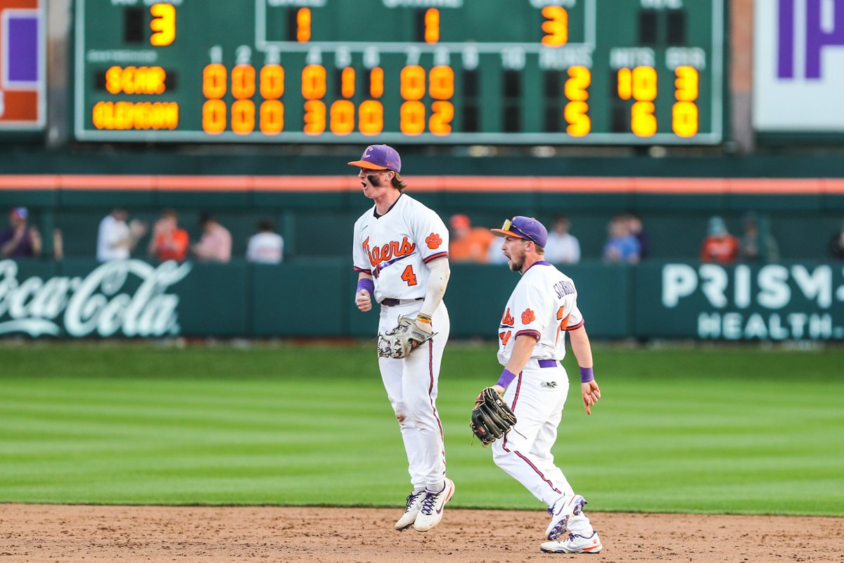 ClemsonBaseball's tweet photo. That was fun. 🐾 https://t.co/TfisGIHNTh