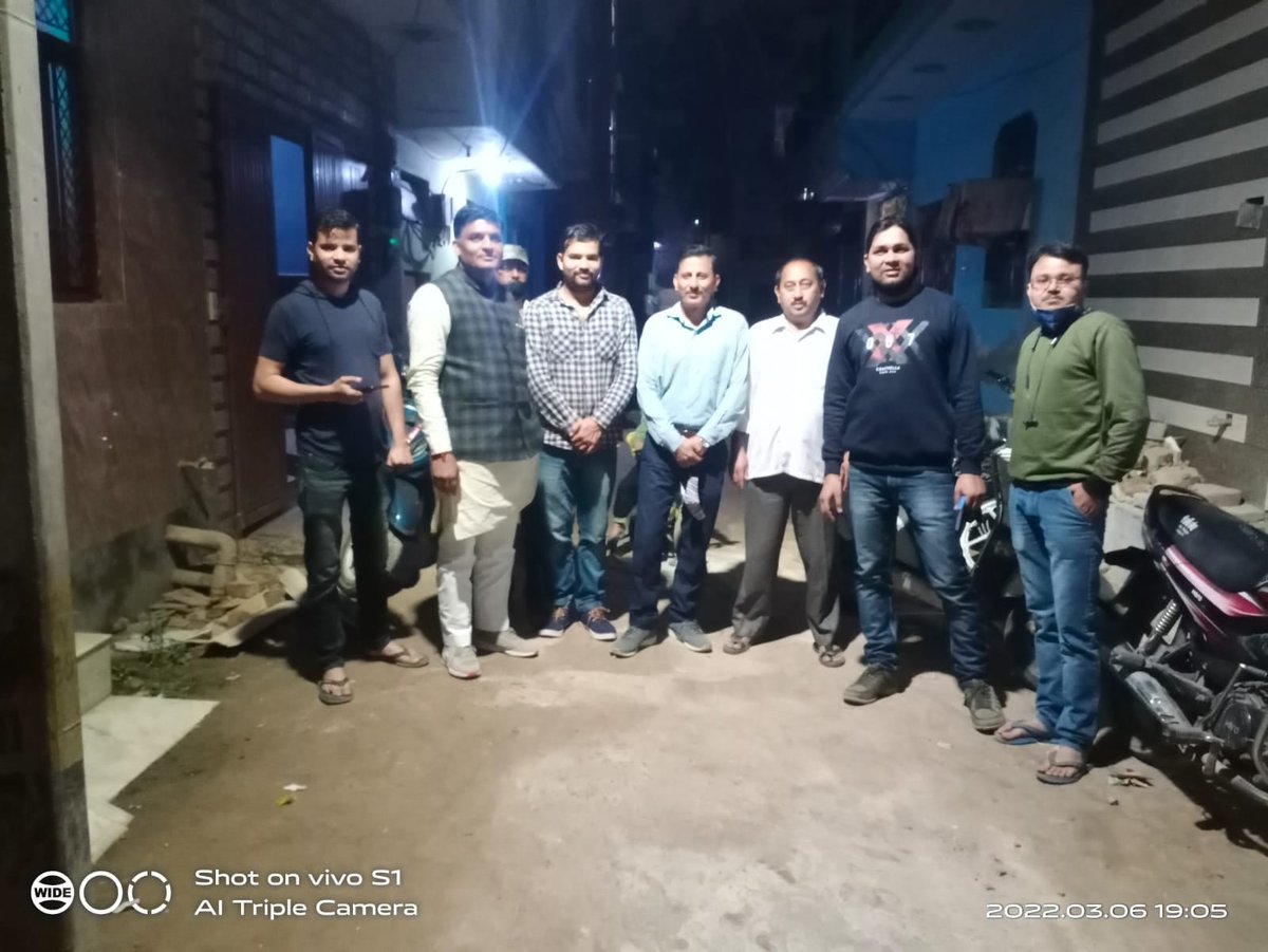 bhajpa_manoj's tweet photo. कल दिनांक 6 मार्च 2022 को,मेरा शिव विहार विकास नगर में जाना हुआ,मेरे साथ मोहित खंडेलवाल जी,मंडल के पूर्व प्रचार मंत्री श्रीमान पंकज शर्मा जी ,अजय चौहान मंत्री हस्तसाल मंडल वार्ड 21S, आर के शर्मा कोषाध्यक्ष हस्तसाल मंडल वार्ड 21S के साथ #bjpdelhi #Hastsal
@OfficeOfAdeshG
(1/2) https://t.co/H0t1H8w3fv