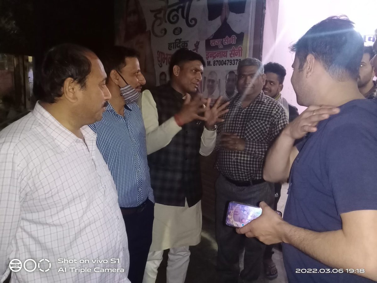 bhajpa_manoj's tweet photo. कल दिनांक 6 मार्च 2022 को,मेरा शिव विहार विकास नगर में जाना हुआ,मेरे साथ मोहित खंडेलवाल जी,मंडल के पूर्व प्रचार मंत्री श्रीमान पंकज शर्मा जी ,अजय चौहान मंत्री हस्तसाल मंडल वार्ड 21S, आर के शर्मा कोषाध्यक्ष हस्तसाल मंडल वार्ड 21S के साथ #bjpdelhi #Hastsal
@OfficeOfAdeshG
(1/2) https://t.co/H0t1H8w3fv