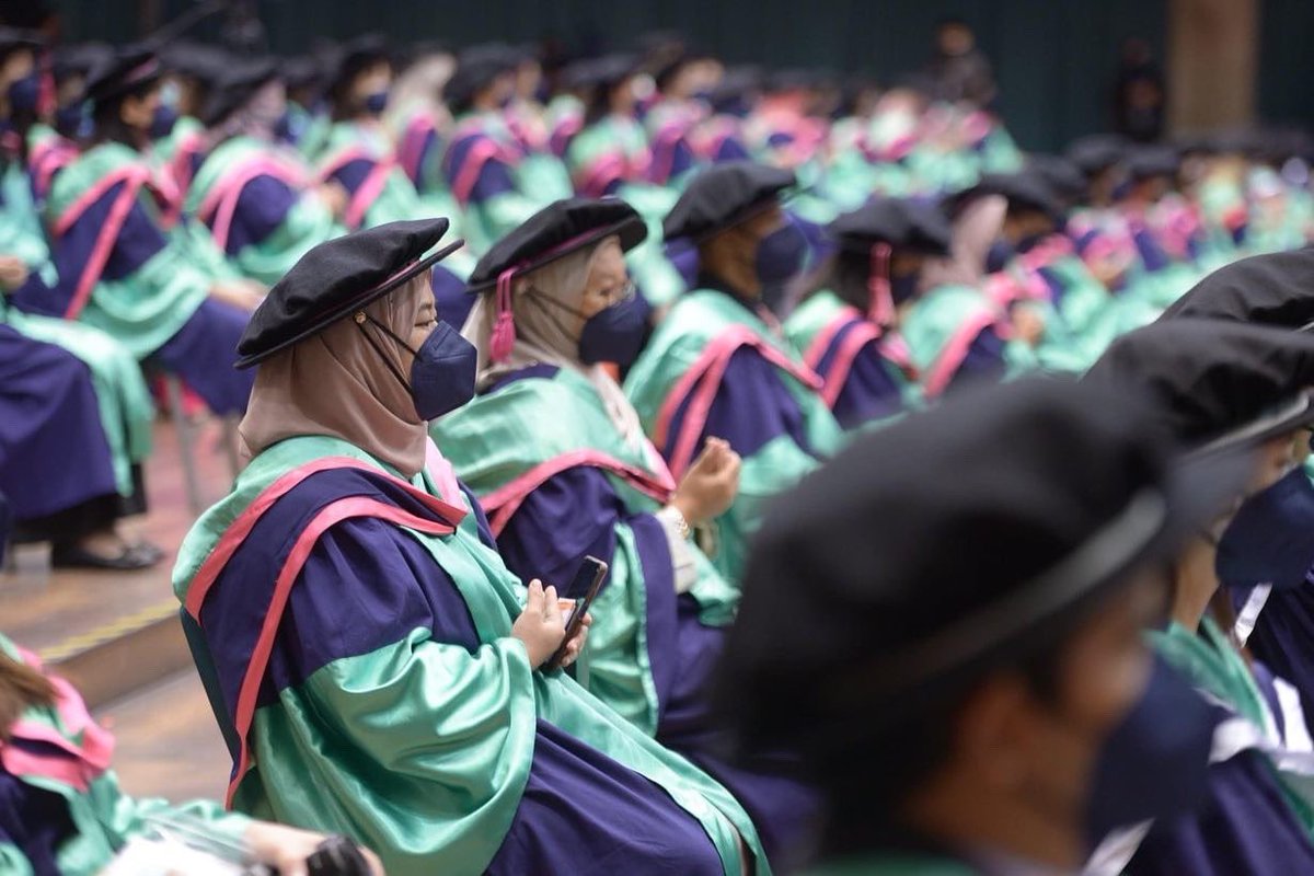 unimalaya's tweet photo. UNIVERSITI MALAYA 61ST CONVOCATION CEREMONY
FIRST SESSION
DOCTORATE DEGREE
All Faculties
#umconvocation https://t.co/vXhSwlwS0N