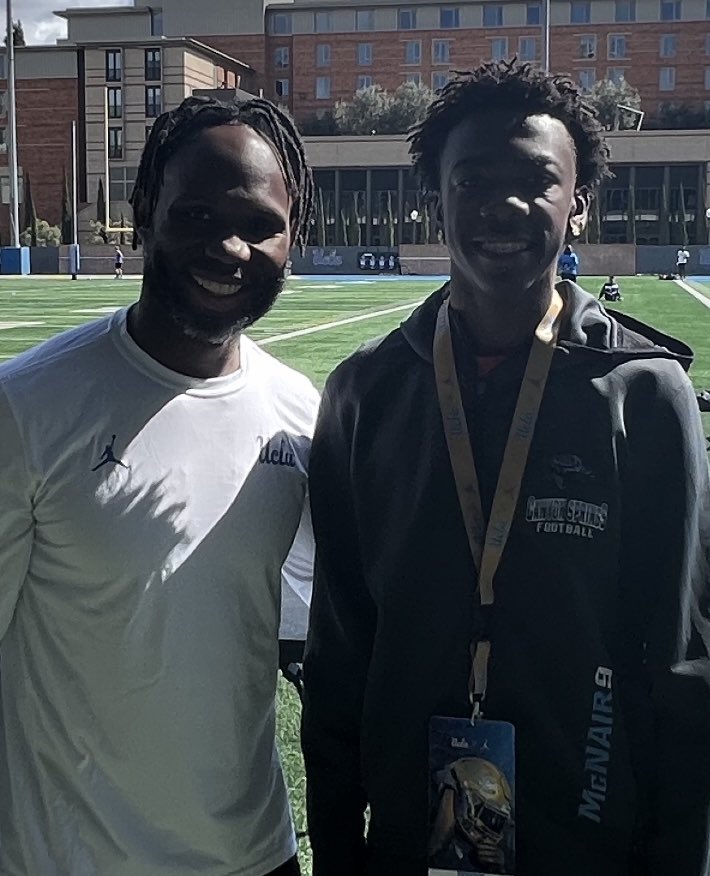 Thank You @UCLAFootball for the invite and thank you @jerryneuheisel @COACHMACUCLAST @KeithBelton7 for taking time to show me around and talk with me, looking forward to my next visit on campus. @adamgorney @bangulo @GregBiggins @GusMcNair009 @DHill39 @VernonFox3 @CoachNorris34