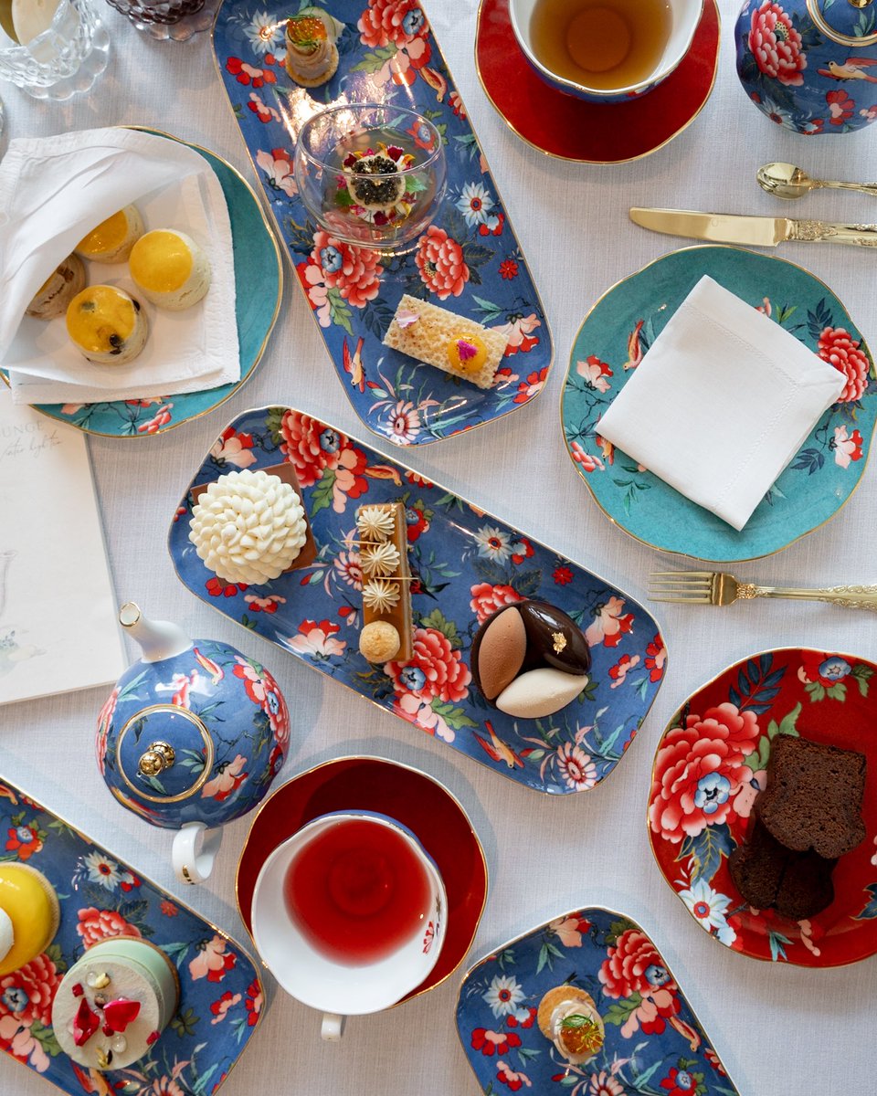 Afternoon tea.

ホームメイドのスイーツにオーガニックティー🫖🧁🤍かわいすぎて。ため息😮‍💨

📍<a href="/capellabangkok/">Capella Bangkok</a>