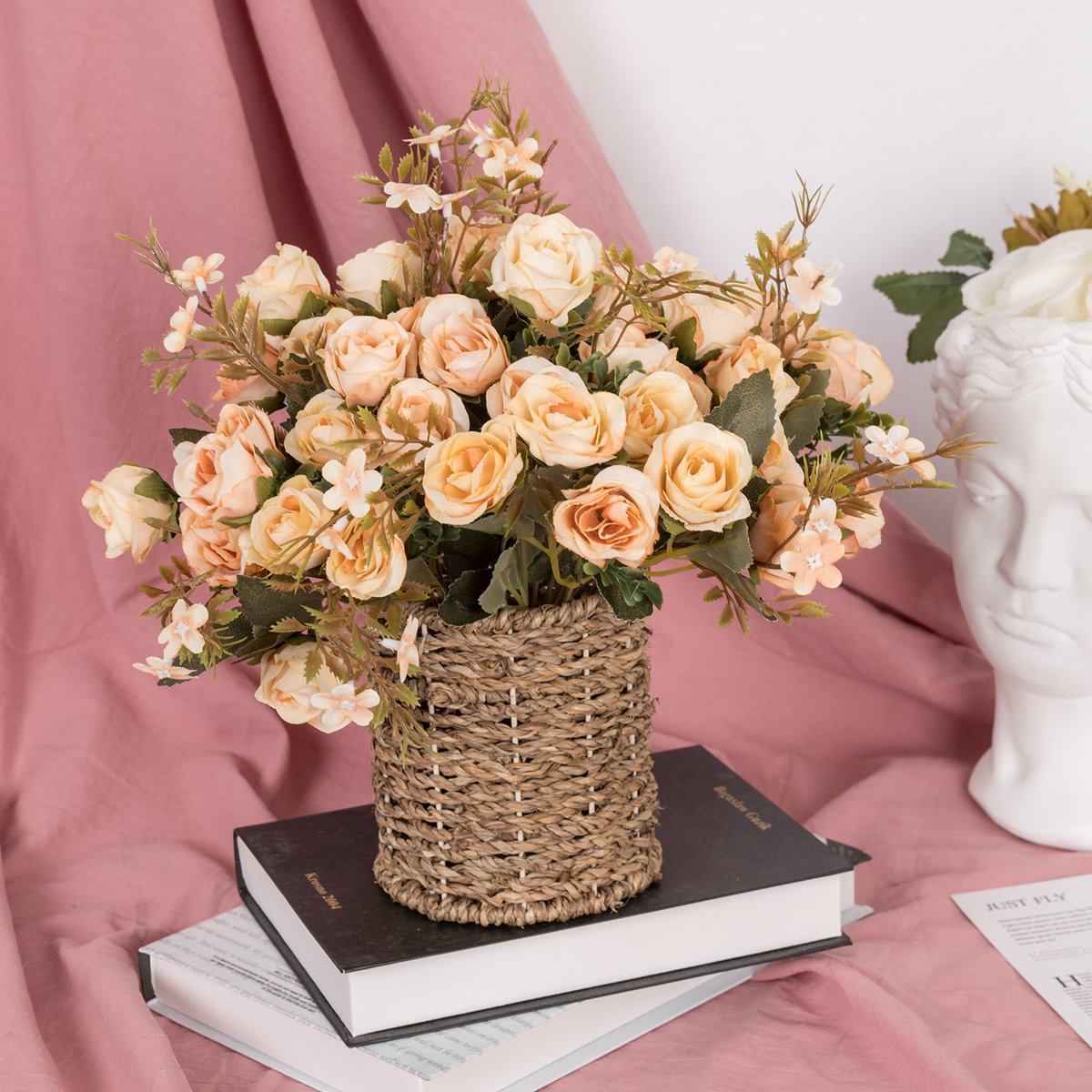 MACTING3's tweet photo. Very pretty flowers, what can I do with them?
Can you share some ideas with me? #Flowers #artificial #HomeDecor #beautiful #DIY #weddingideas #bouquet https://t.co/m3D9tSBc1y