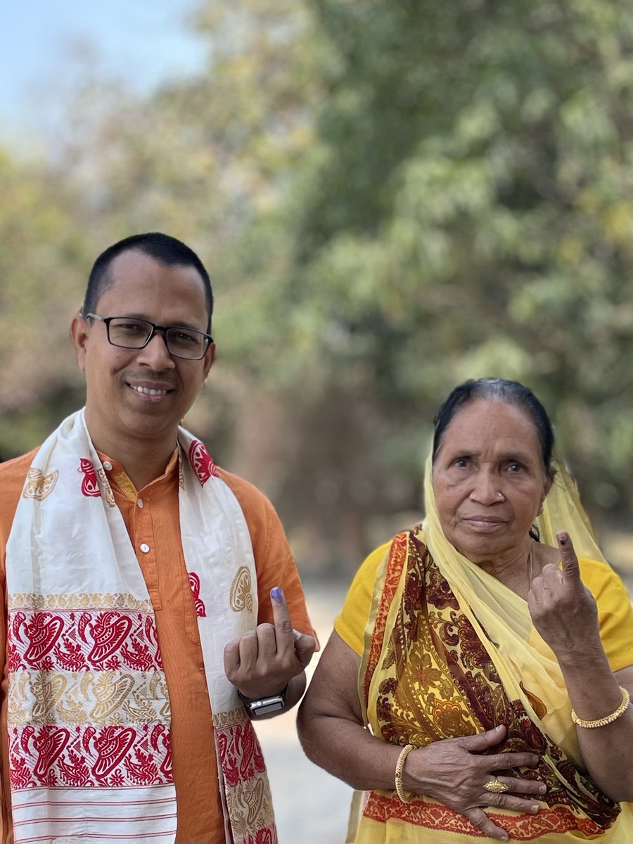 gyanc7's tweet photo. Voted for #largestState election #Vote4Healthy state! #UPElection2022 https://t.co/BrDLWtT4Z5