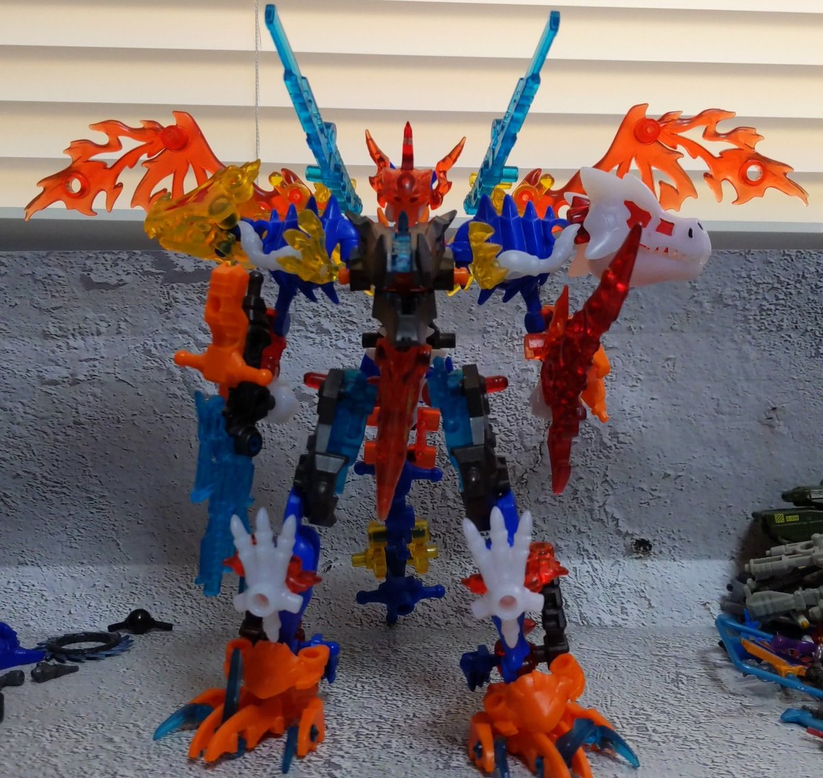 合体！ 覇王竜スーパーアーマードブレイズティラノキングの完成である！！