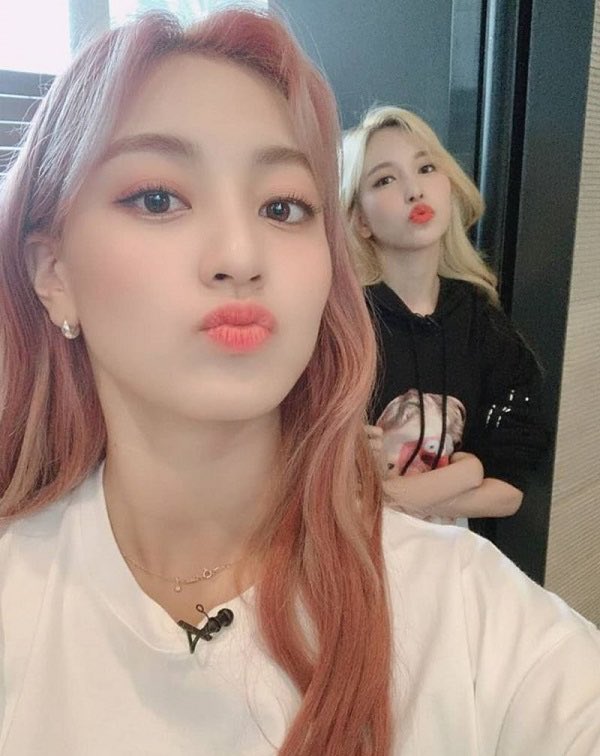 dreamyechos's tweet photo. it’s officially lydiot’s day so you all better wish her a happy birthday 😡 just wanted to come on and say happy birthday to my bff and twin flame. i’m incredibly thankful to have you in my life and i’m forever blessed to have met you. you’re a genuine angel and such a bright https://t.co/ZSDCYBMEkP