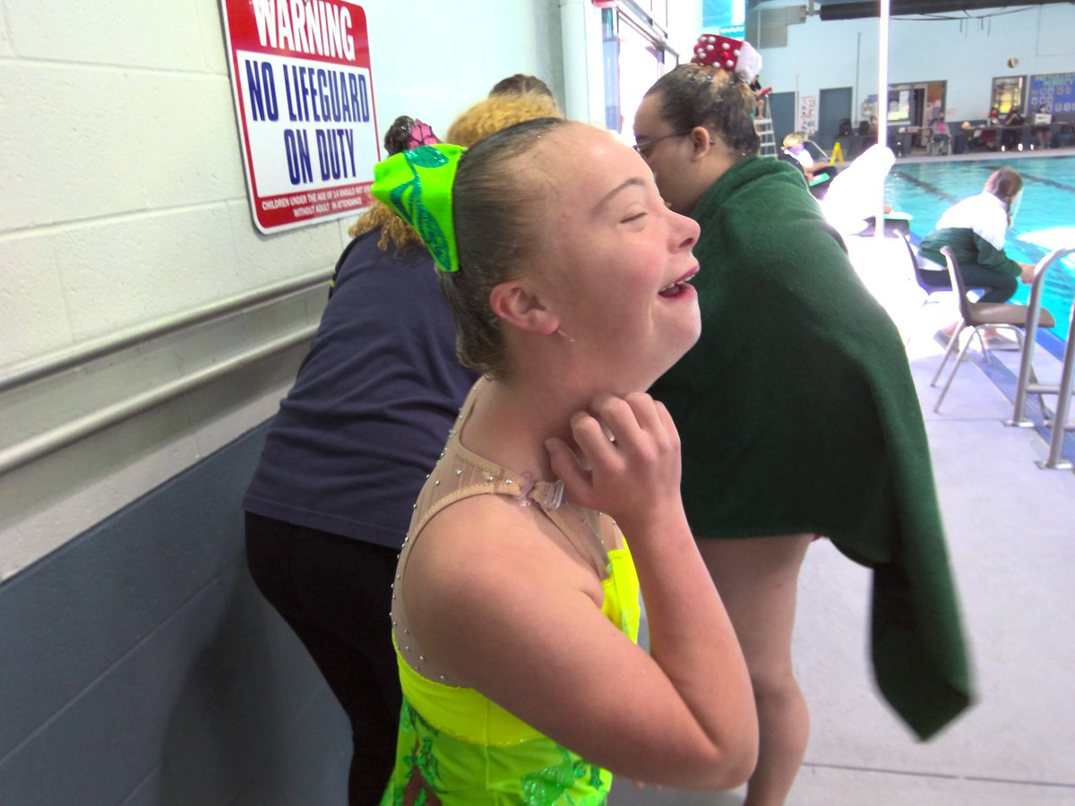 Meet Nessa...
1st Artistic Swim Competition and she won a gold medal...welcoming athletes with disabilities in artistic swimming!