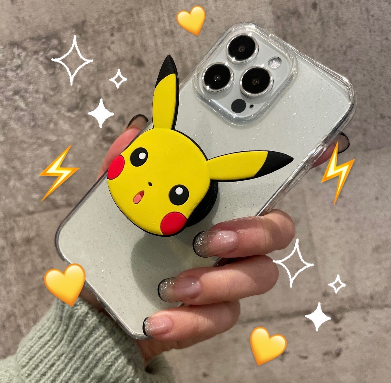 Smartlabo Styleなんばマルイ 𝐧𝐞𝐰 ピカチュウ の スマホグリップ が登場 立体の ピカチュウが可愛すぎる 落下防止やスマホスタンドにも 使える万能デザイン 様々な スマホケース 機種にも対応 Price 2 178円 税込 Pikachu