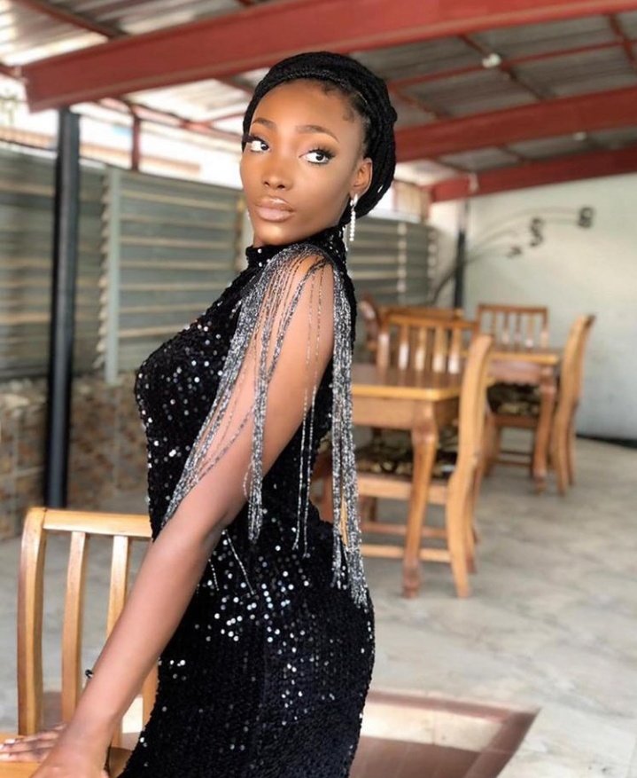 obenaengc's tweet photo. Lady in black

#damabhibeauties
#MondayMorning https://t.co/yc4G8HrC8p