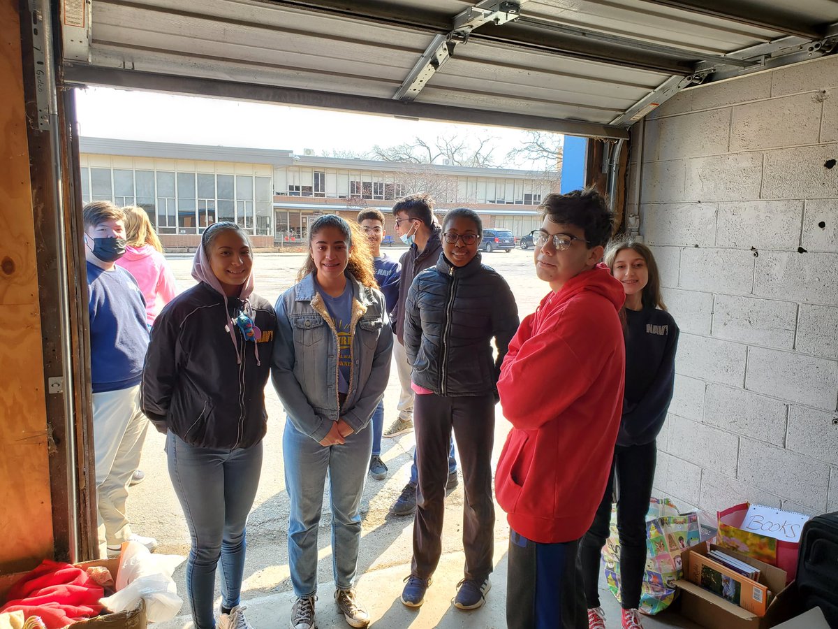 RickoverNavalHS's tweet photo. A big thank all the Cadets and parents who helped collect and sort donations for Rickover's upcoming Rummage Sale Fundraiser! We will be collecting donations every Sat for the next month and half! Cadets can also bring donations to school on Weds!  #RummageSale #SupportOurCadets https://t.co/Hcz56Axque