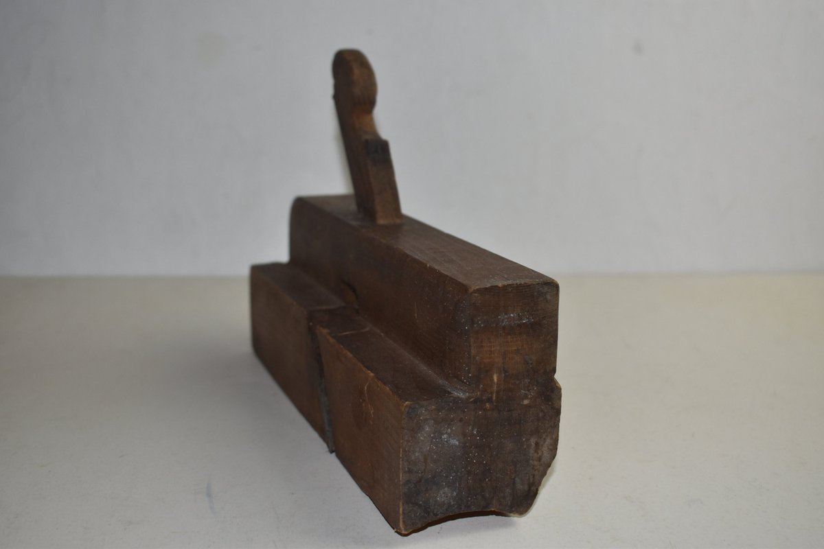 Wisdom_Lane's tweet image. Antique Circa 1800s Wooden Plane With Metal Blade Woodworking Tool Chair Rails Or Rounding Plane Hand Tool Unmarked tuppu.net/251aeee8  #ChairRails
