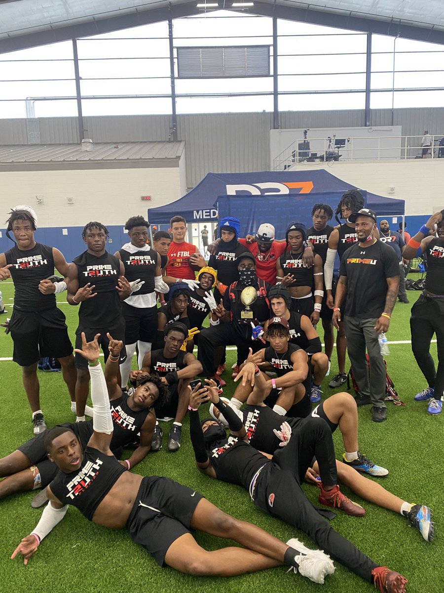 SJ19_19SJ's tweet photo. Proud of my son and his 7v7 Team. This is a talented group of young men across the board. Meet in the “H” 7v7 15U Champs 🏆 #PrimeTruth15U #rememberthesefaces https://t.co/LMS9D9PTT6