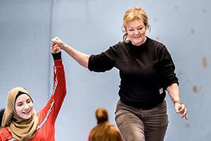 Nyanlända flickor fick träna rörelse och deras vardag i skolan förändrades radikalt - exempel på praktiknära forskning under konferensen Framtidens lärarutbildning” 15-16 mars. Det är bara att anmäla sig⬇️
oru.se/strategiska-sa…