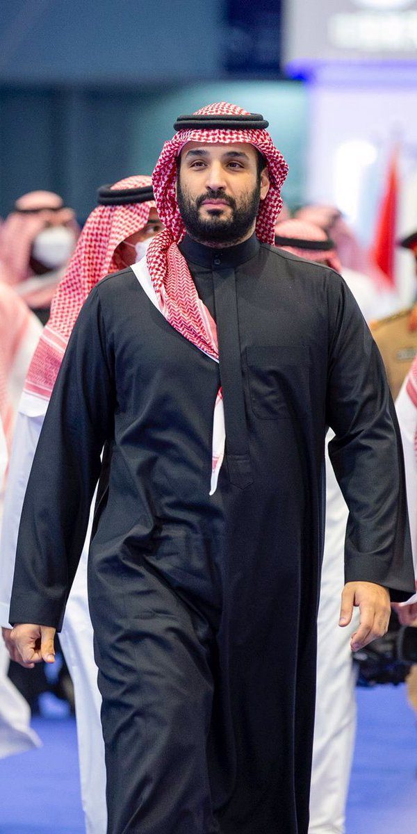 الحمدلله لقد تطورت بلادنافي جميع المجالات واصبحت من الدول التي يصنعون الاسلحةوكسب الخبرات في هذالمجال ، وكذلك تعتبر هذه الصناعات من الاشياءالمهمه من  #ولي_العهد #الامير_محمد_بن_سلمان حفظه الله للرؤية( ٢٠٣٠)و حرصه على ان تكون السعوديةمن افضل الدول المتقدمة💚
#عالم_الدفاع_في_الرياض
